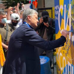 Порошенко: “Європейська Солідарність” має чіткий план розбудови України